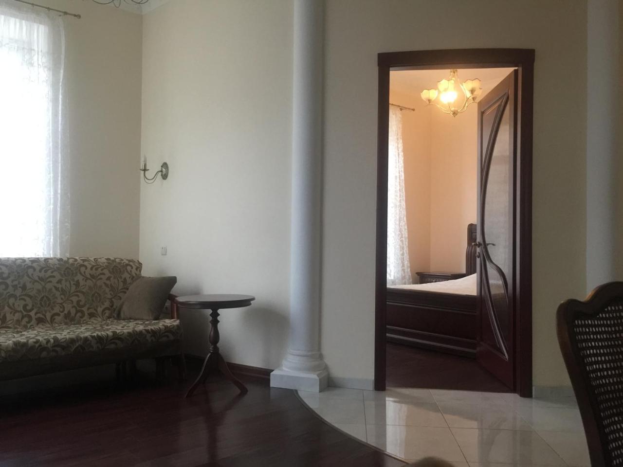 Cozy Studio Near Greek Square Apartment Odessa Exterior photo